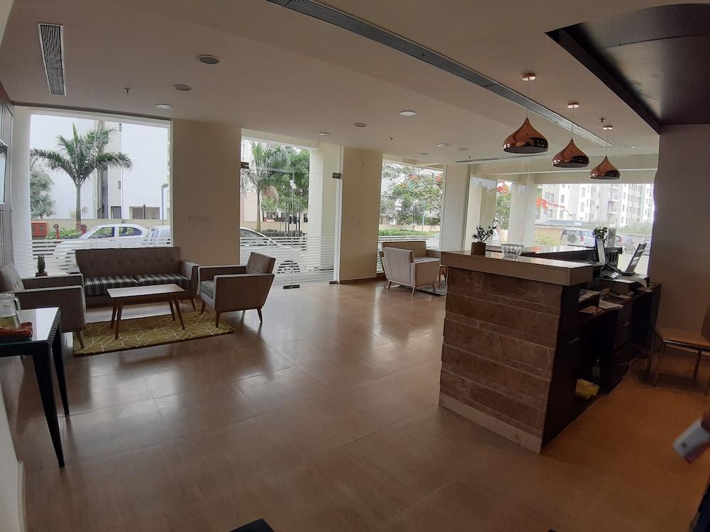 Starlit Suites Bangalore Kammasandra Exterior photo