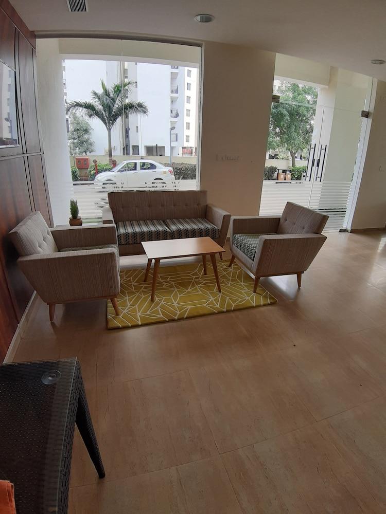 Starlit Suites Bangalore Kammasandra Exterior photo
