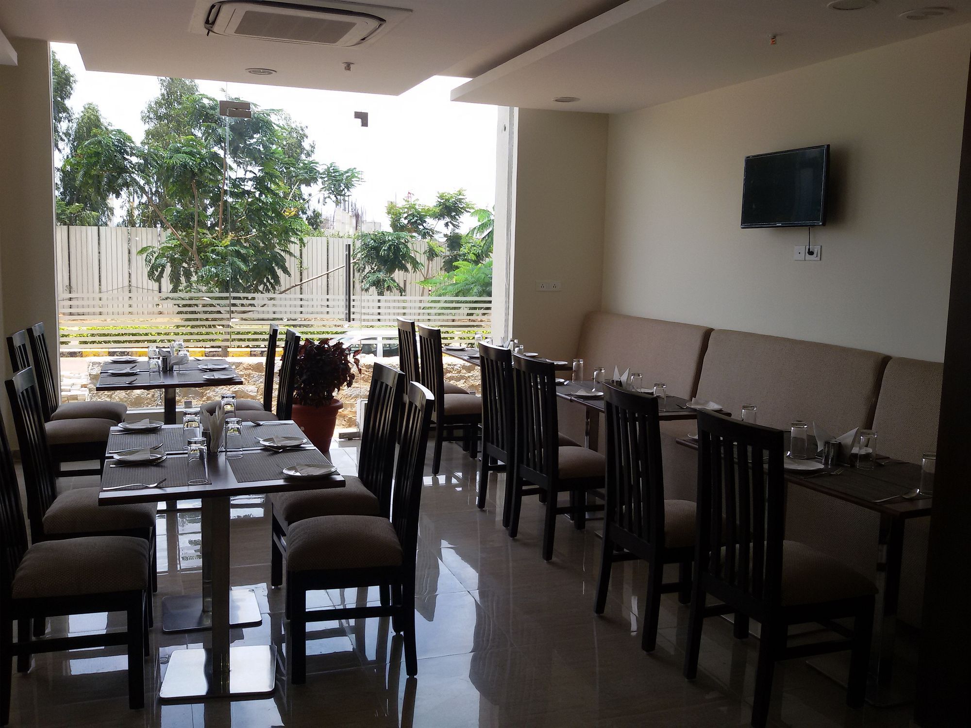 Starlit Suites Bangalore Kammasandra Exterior photo